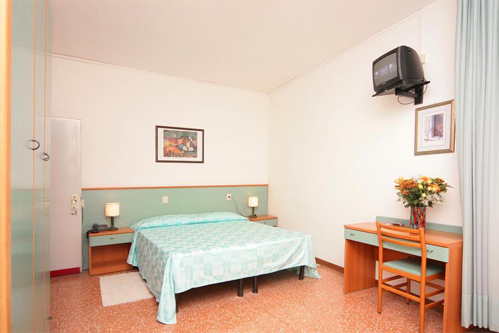 Hotel Janeiro Frontemare Lido di Jesolo Pokoj fotografie