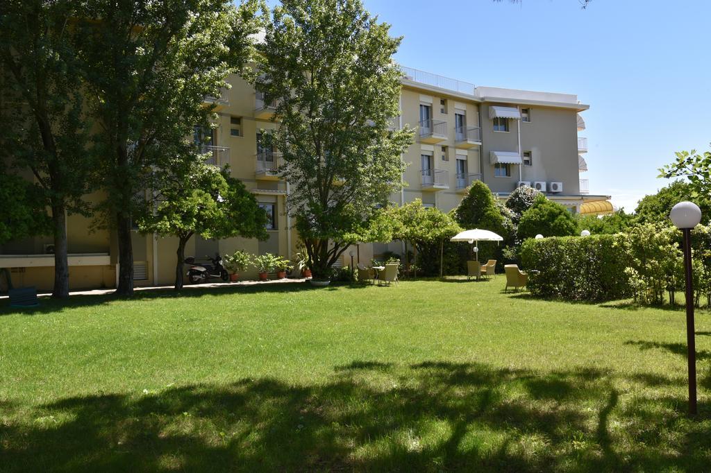 Hotel Janeiro Frontemare Lido di Jesolo Exteriér fotografie