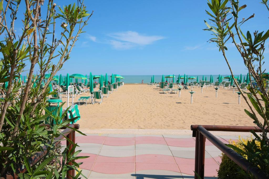 Hotel Janeiro Frontemare Lido di Jesolo Exteriér fotografie
