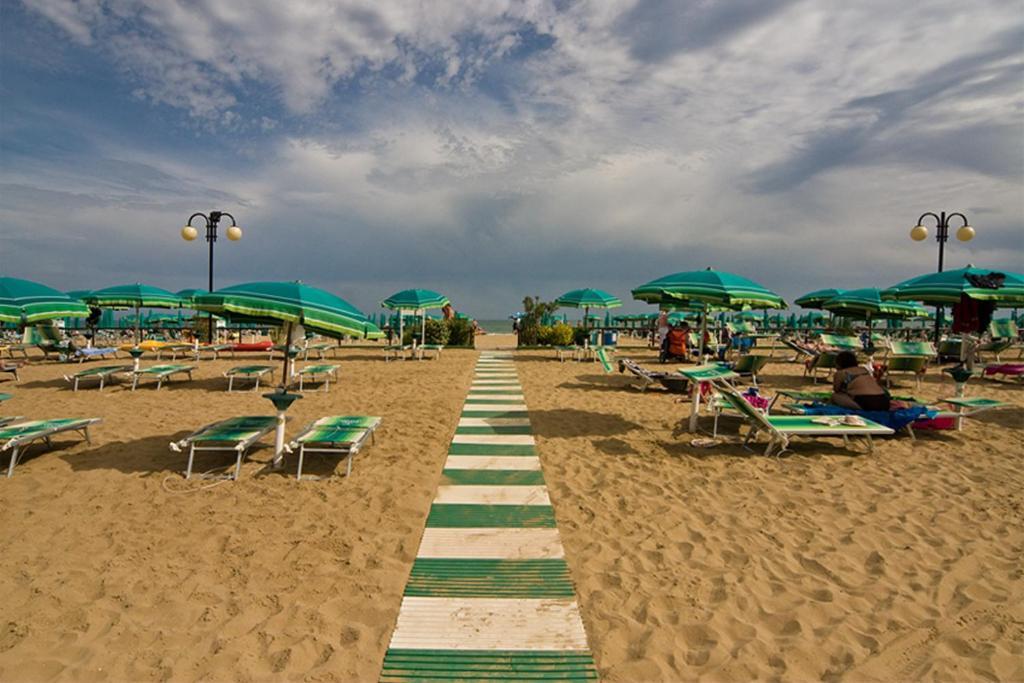 Hotel Janeiro Frontemare Lido di Jesolo Exteriér fotografie