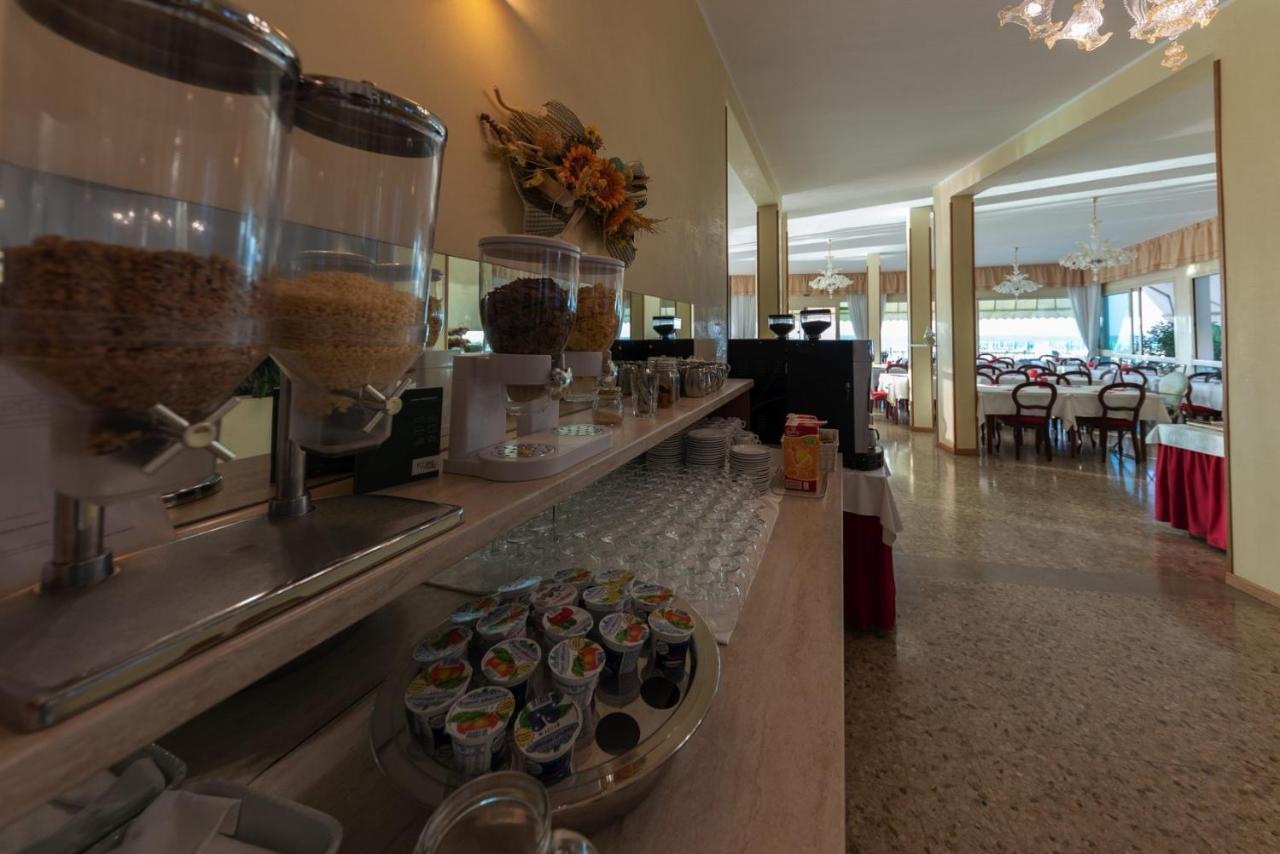 Hotel Janeiro Frontemare Lido di Jesolo Exteriér fotografie